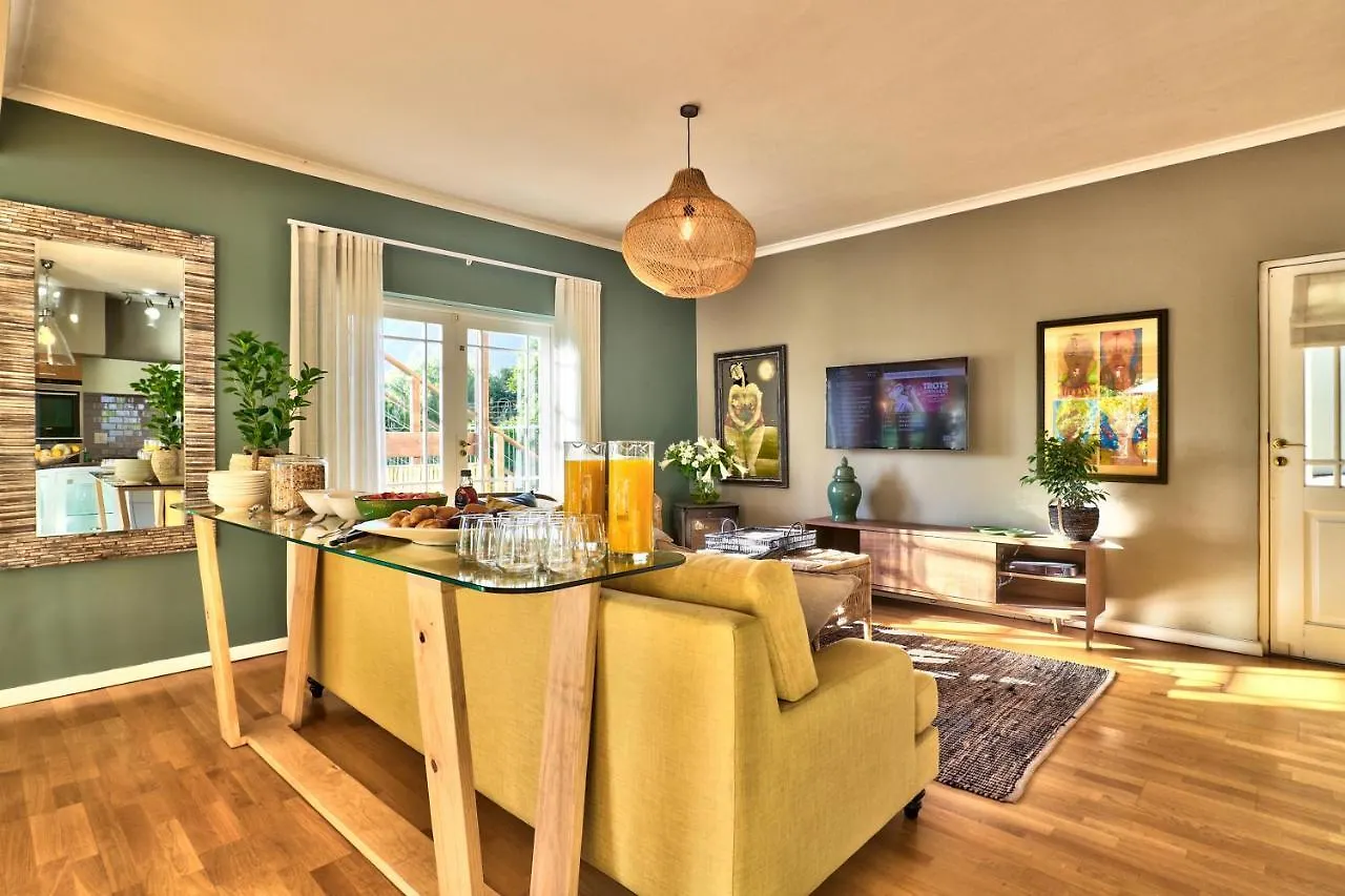 Devonport House Bed & Breakfast Cape Town 4*,