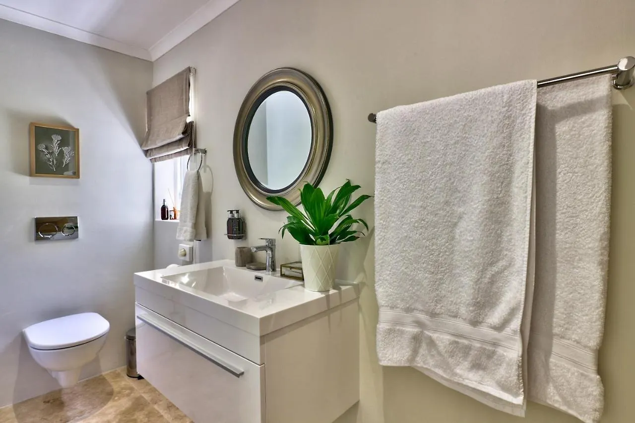 Devonport House Bed & Breakfast Cape Town