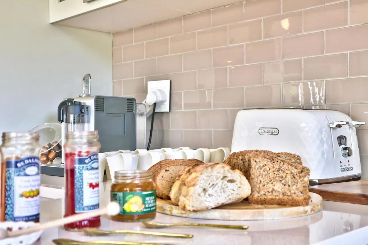 Devonport House Bed & Breakfast Cape Town 4*,